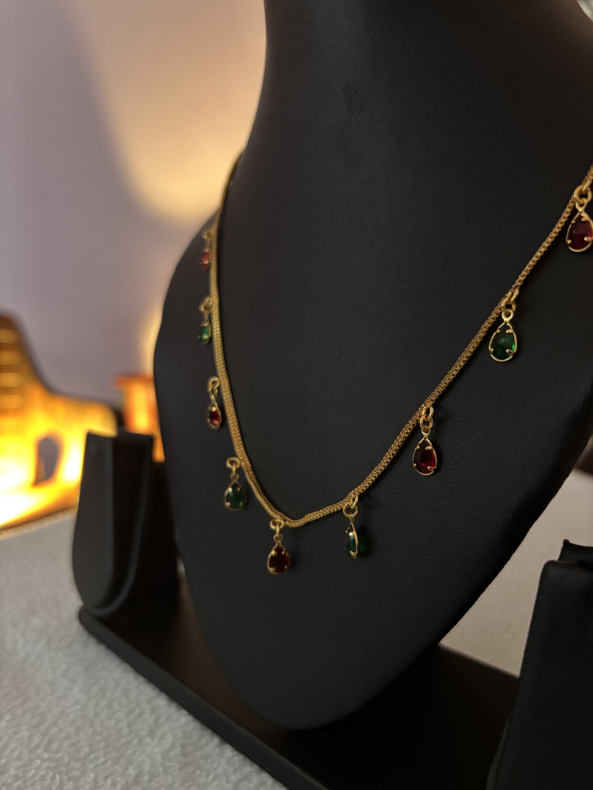 Simple and minimal necklace