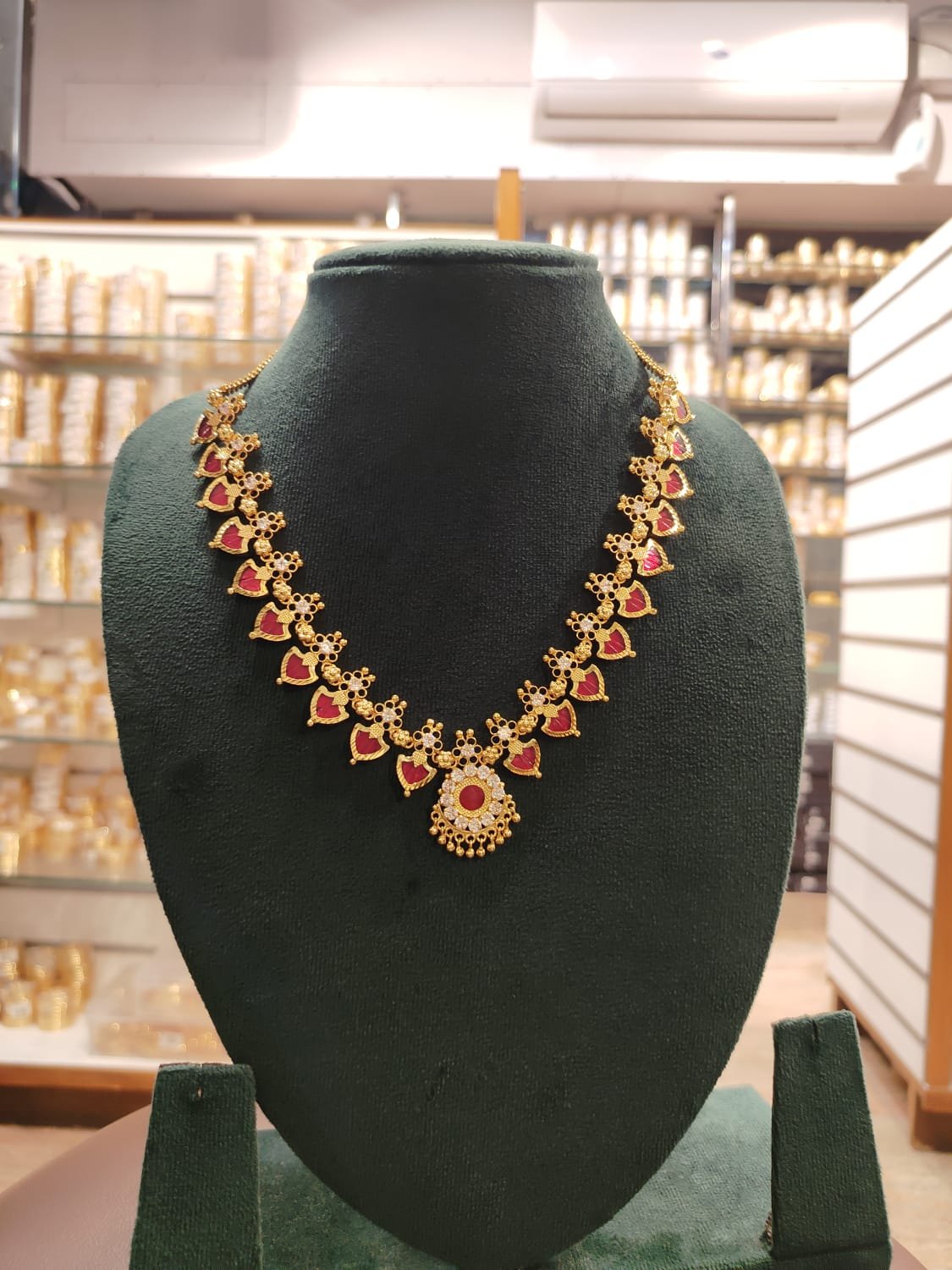 Red palakka necklace