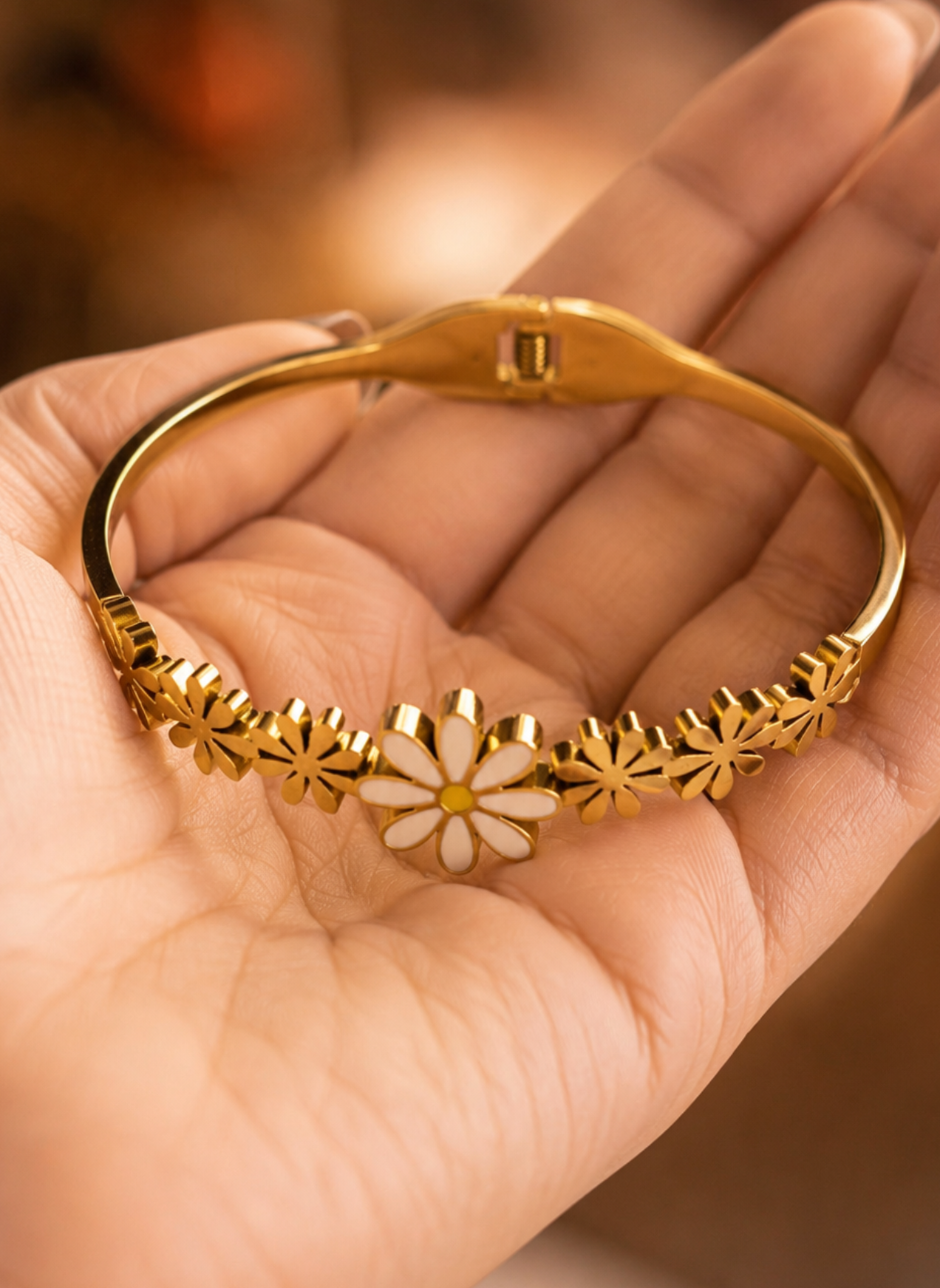Anti-tarnish Flower bracelet