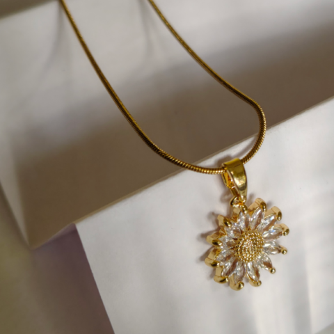 Anti-tarnish Sunflower Pendant with chain